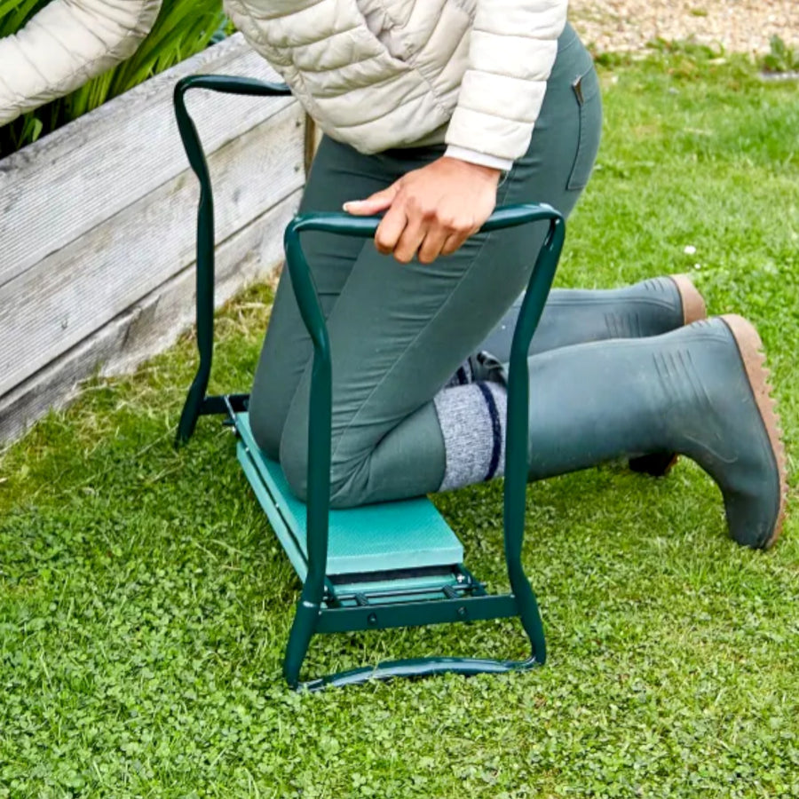 Foldable 2 in 1 Kneeling Seat  1