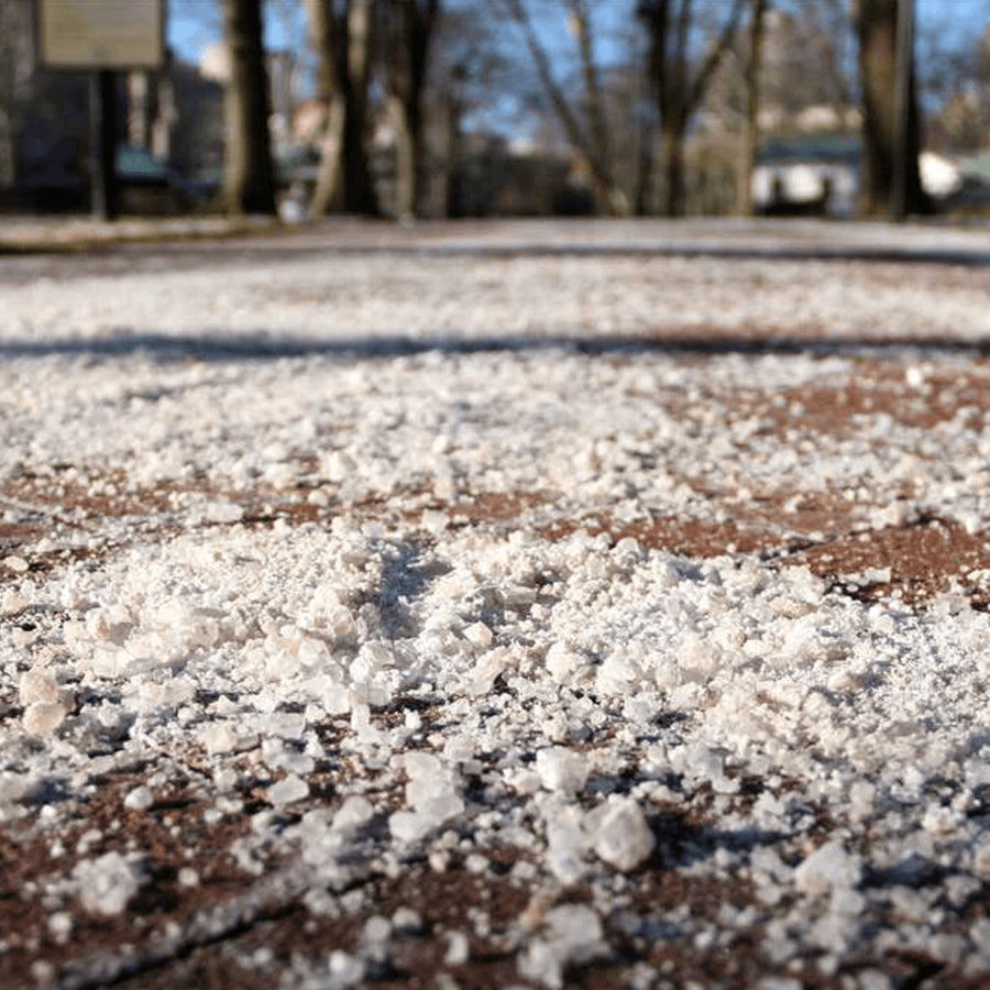 Rock Salt for De-Icing Paths 25kg Bag rocksaltimage4 4
